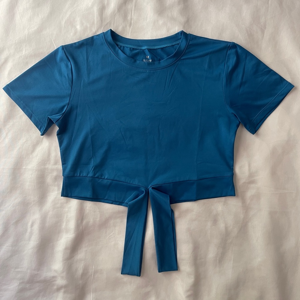 NVGTN crossbody tee
